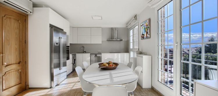 fotografia de una cocina en un inmueble de Madrid