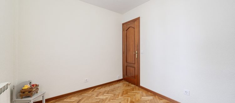 Ventanas que aportan luz natural al interior del piso