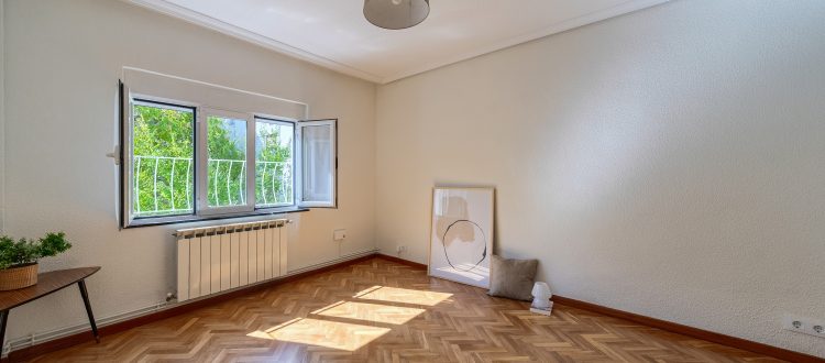 16. Cuarto dormitorio de un piso en Chamberí