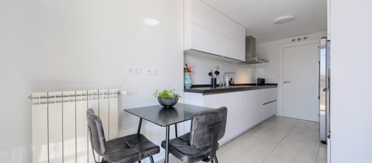 18. Baño moderno de una vivienda en Segovia